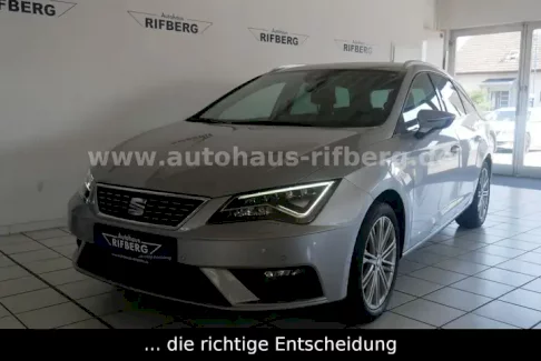 SEAT Leon  32758 Detmold